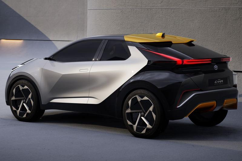 Toyota CHR Electric Achter