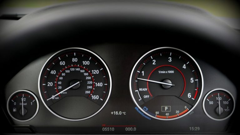 Dashboard auto