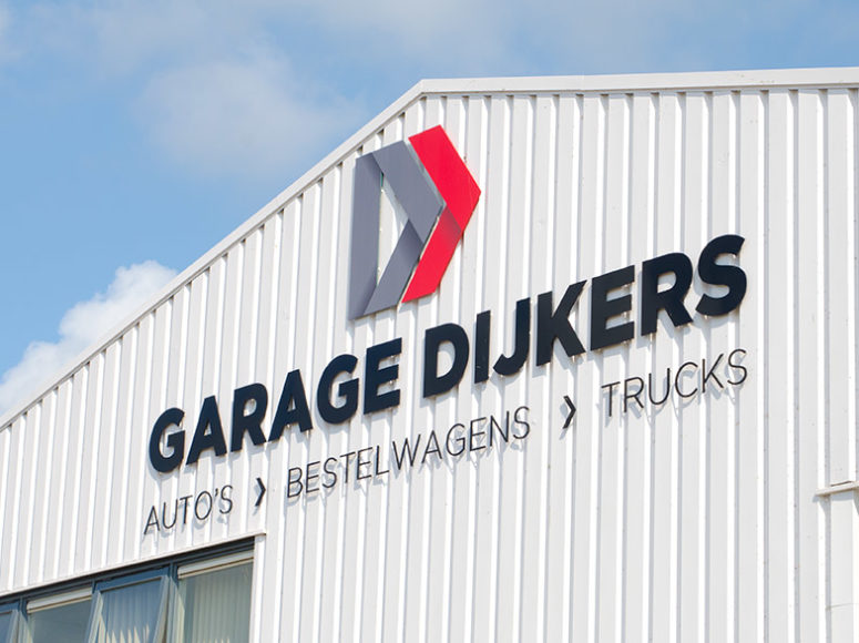 Garage Dijkers Gevel